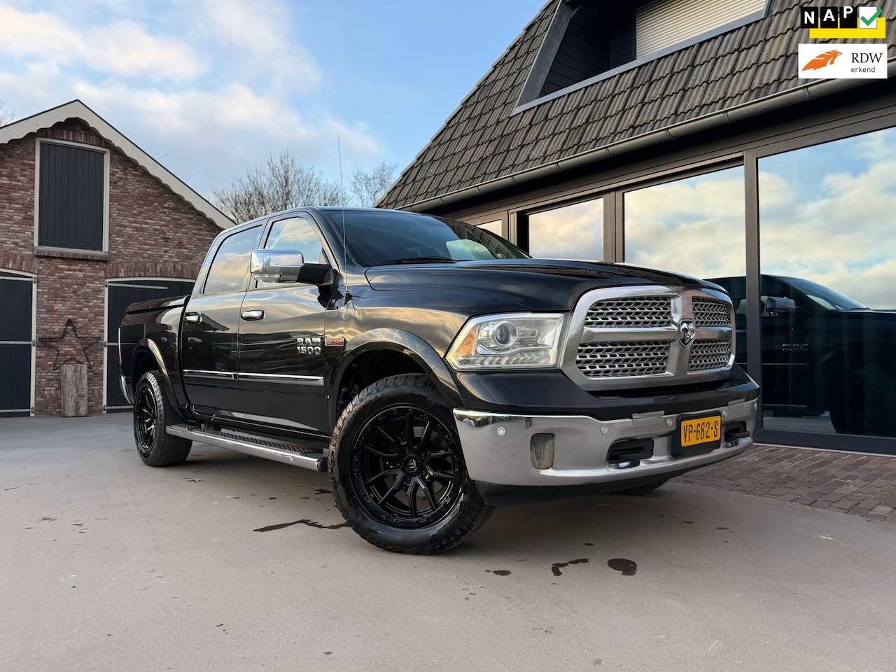 Dodge Ram 1500 - 3.0 TD Crew Cab 5'7 3.0 TD Crew Cab 5'7 - AutoWereld.nl