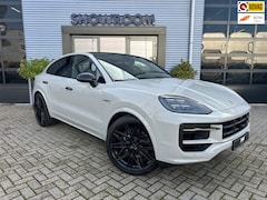 Porsche Cayenne Coupé - 3.0 E-Hybrid 23inch Vossen velgen|Pano|Sportchrono|Softclose|Sfeerverlichting