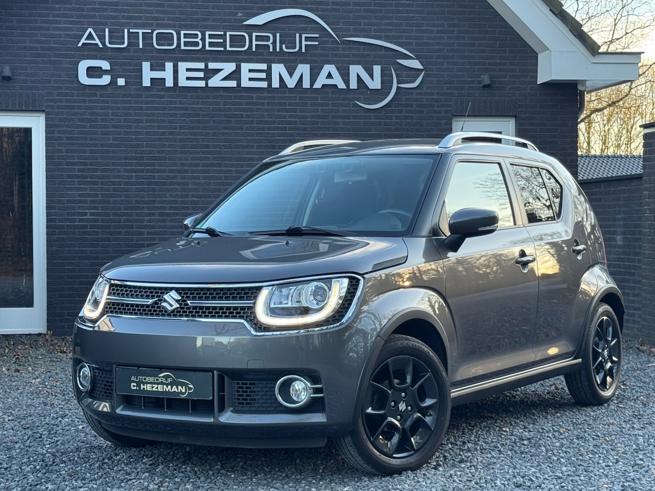Suzuki Ignis - 1.2 Stijl 1e eigenaar DealerOH Navi LED Automaat Cruise Camera - AutoWereld.nl