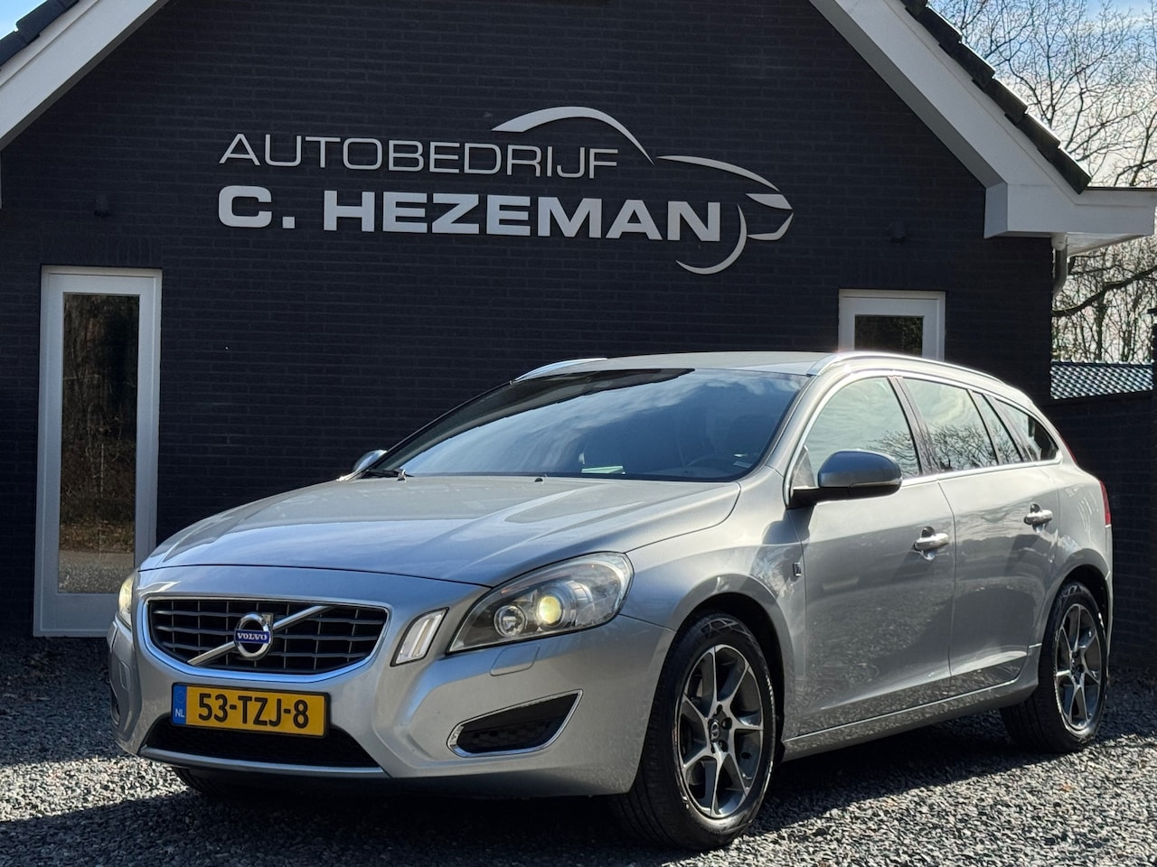 Volvo V60 - 1.6 T3 Ocean Race LEDER XENON DEALEROH NAVIGATIE CRUISE CONTROL - AutoWereld.nl