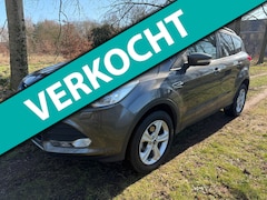 Ford Kuga - 1.5 Trend Motor niet 100%
