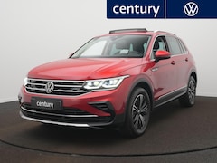 Volkswagen Tiguan - 1.4 TSI eHybrid Elegance Automaat - IQ light - Panorama-dak - HUD - Leer - Navigatie - Sto
