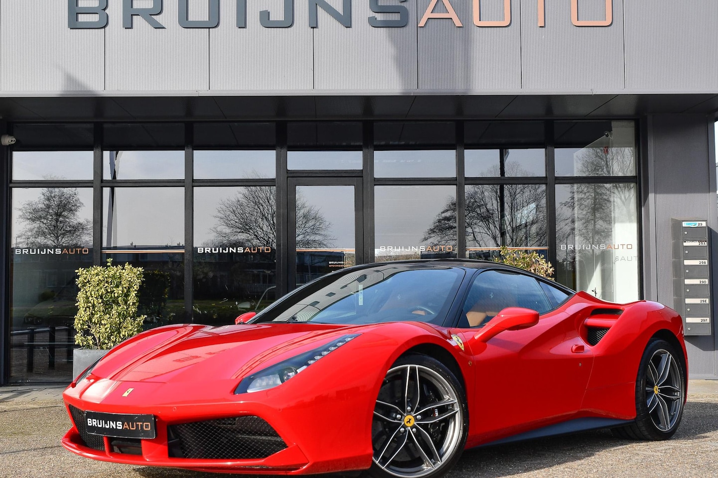 Ferrari 488 - 3.9 GTB HELE Rosso Corsa |OrigineelNL|DealerOH| - AutoWereld.nl