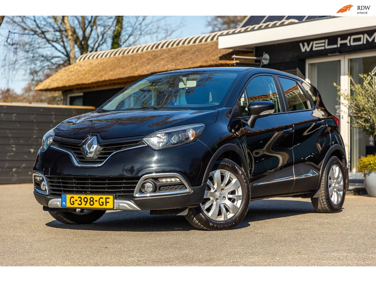 Renault Captur - 0.9 TCe Expression I 2e Eigenaar I Heel netjes I All weathers I Trekhaak - AutoWereld.nl