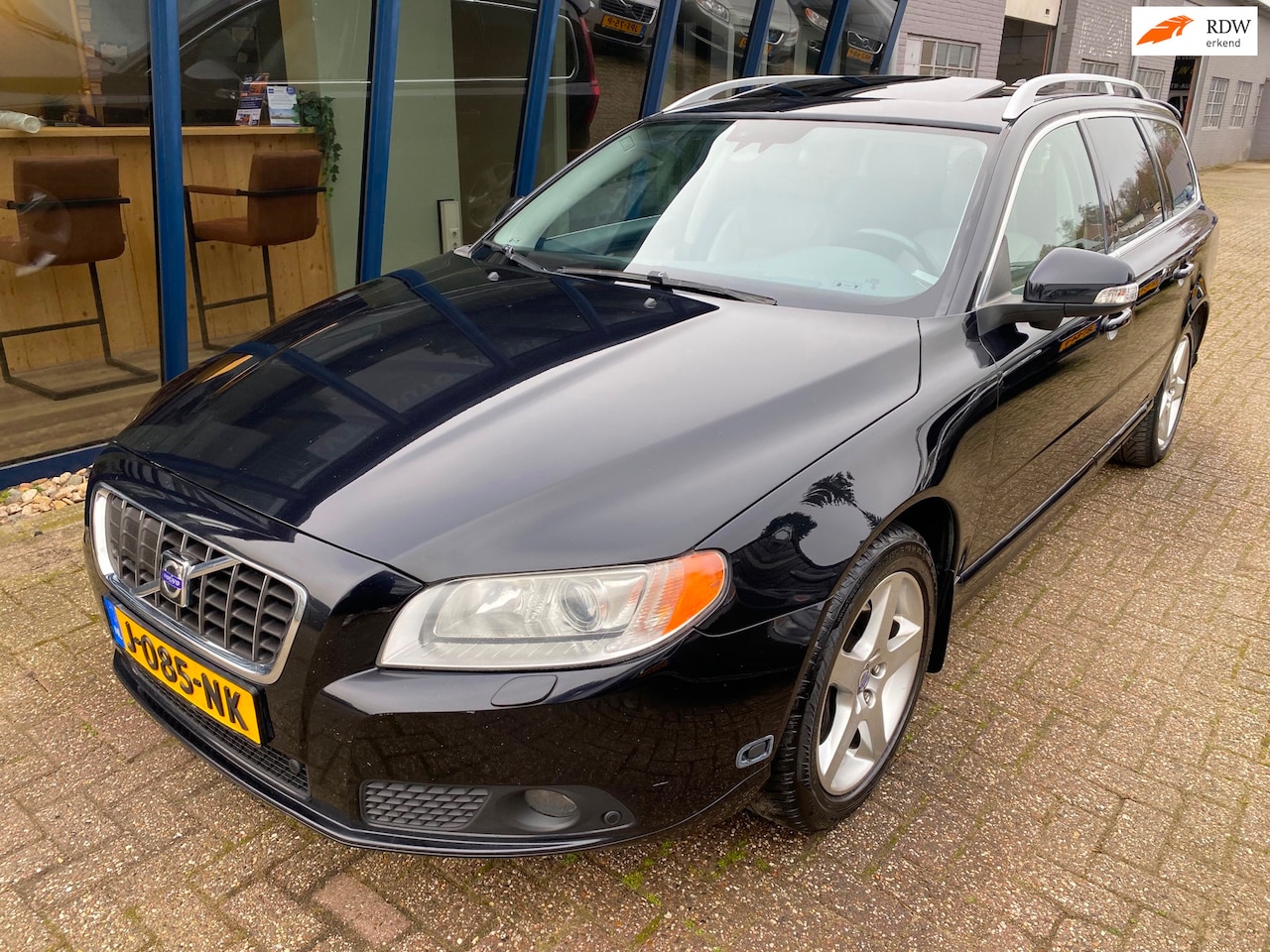 Volvo V70 - 2.5FT Automaat Summum LPG G3 / YOUNGTIMER - AutoWereld.nl