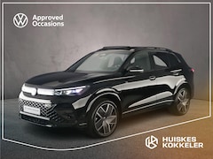 Volkswagen Tiguan - 1.5 eHybrid R-Line Edition 272pk DSG Automaat, Panoramadak, Trekhaak, Adaptive cruise cont