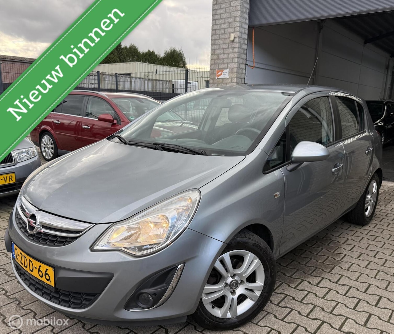 Opel Corsa - 1.2-16V Berlin / 5DRS / BJ 2012 / N.A.P - AutoWereld.nl