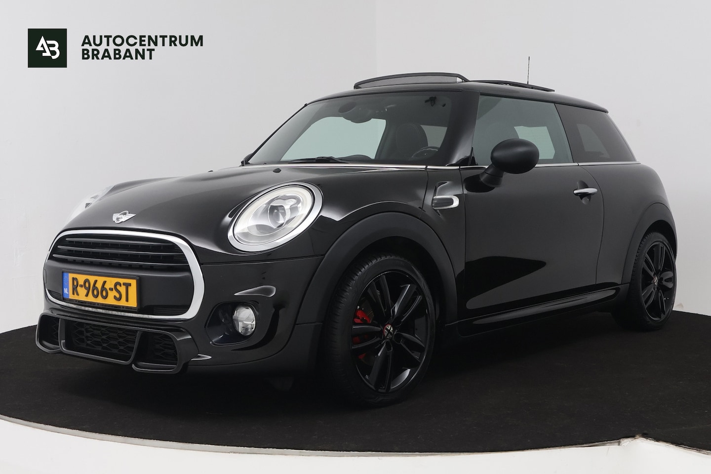 MINI One - Mini 1.5 Chili Business (PANORAMADAK, PARKEERSENSOREN, CRUISE CONTROL, NAVIGATIE, STOELVER - AutoWereld.nl