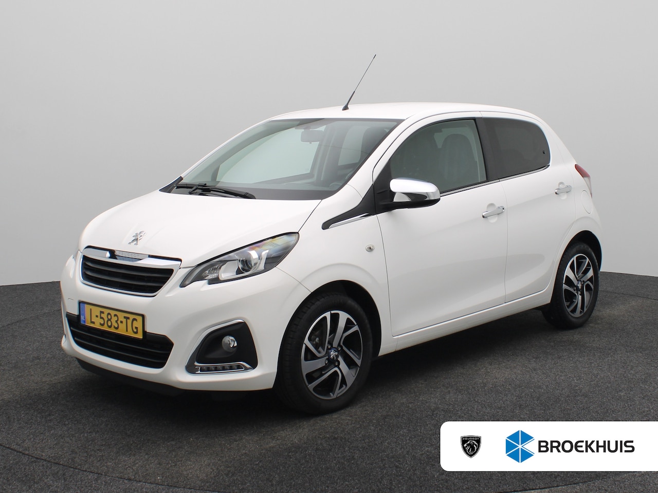 Peugeot 108 - 1.0 e-VTi Allure | Achterbank in delen neerklapbaar | Airco | Alarm klasse 1(startblokkeri - AutoWereld.nl