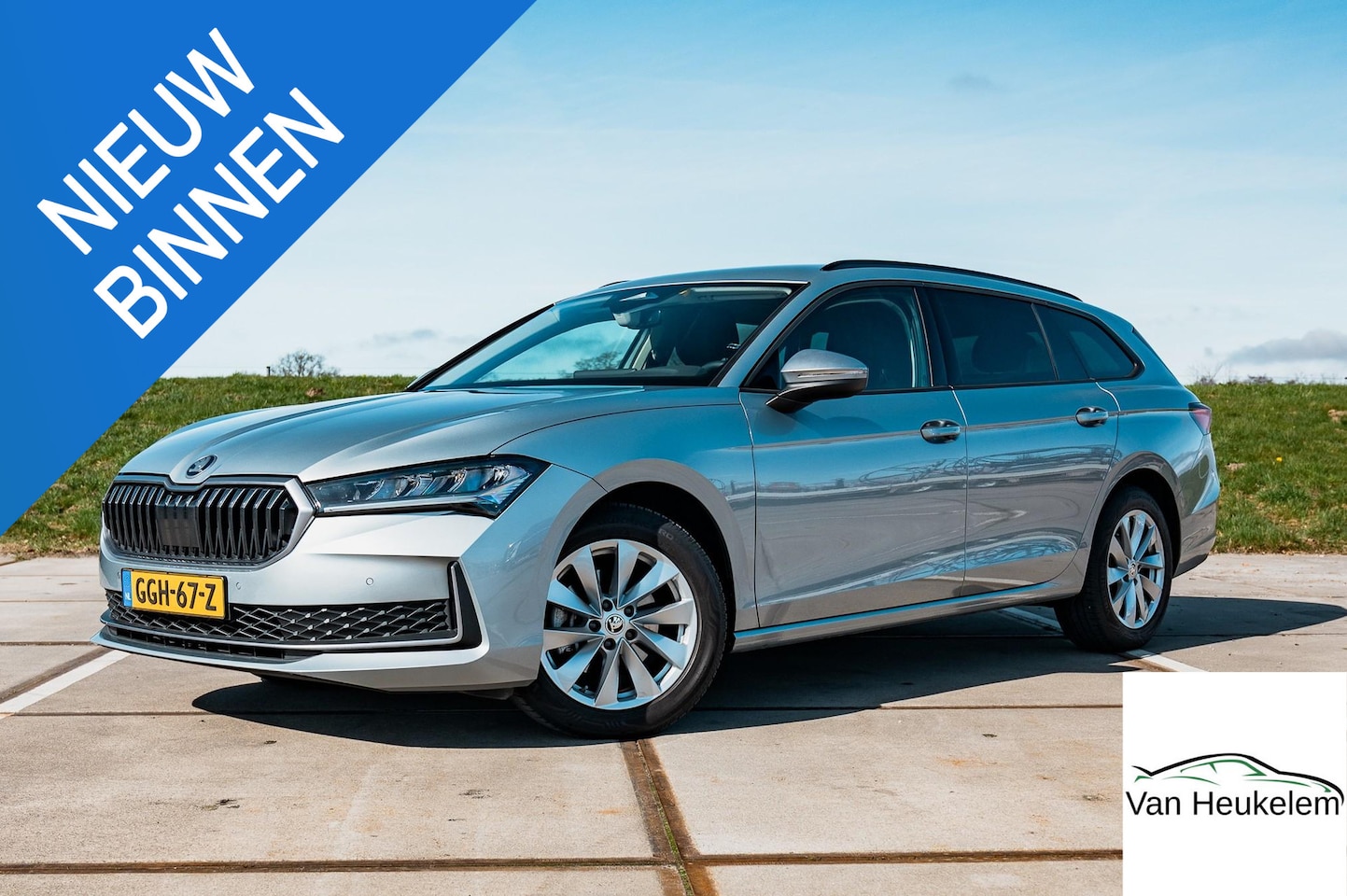 Skoda Superb Combi - 1.5 TSI MHEV First Edition | TREKHAAK | CAMERA | LED | ALL SEASON BANDEN - AutoWereld.nl