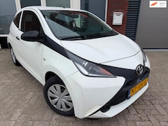 Toyota Aygo - 1.0 VVT-i x / LED / NAP / Cruise