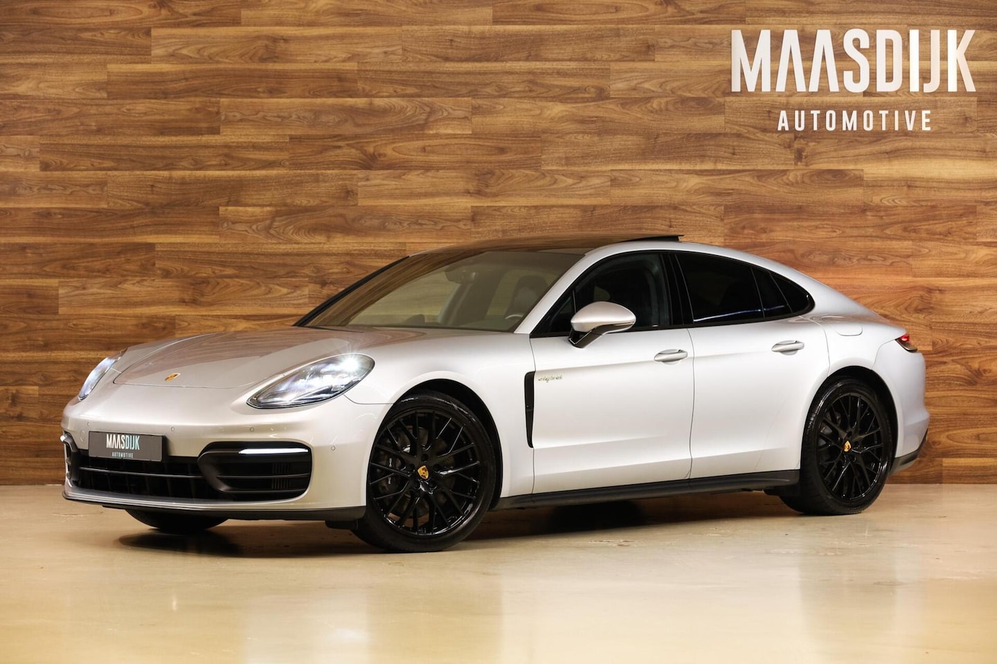 Porsche Panamera - 2.9 4 E-Hybrid|Pano|Chrono|Dealer|Camera| - AutoWereld.nl