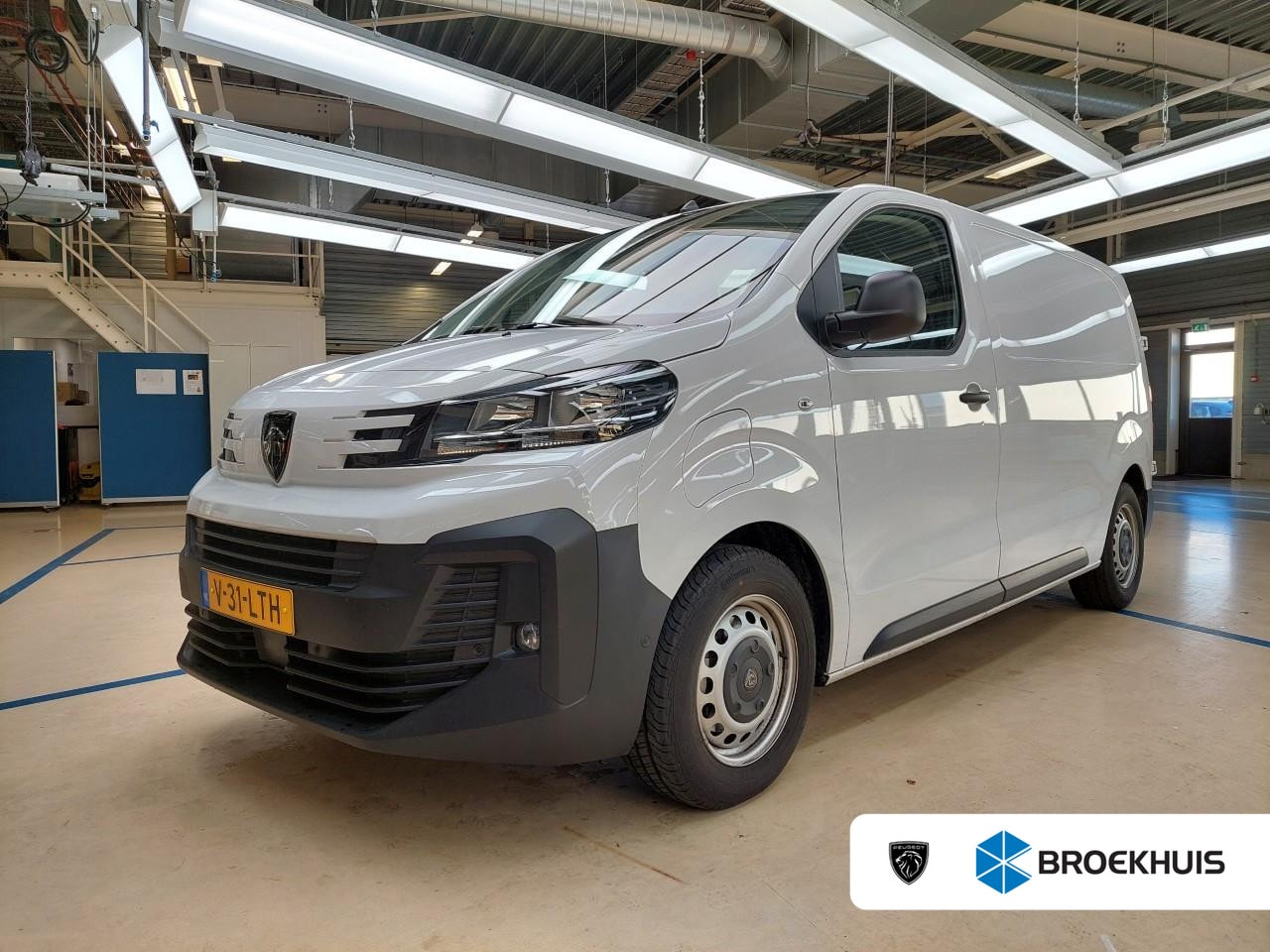 Peugeot e-Expert - L2 75 kWh | 8 JAAR GARANTIE | CAMERA | NAVI | BETIMMERING | DRAADLOOS CARPLAY | - AutoWereld.nl