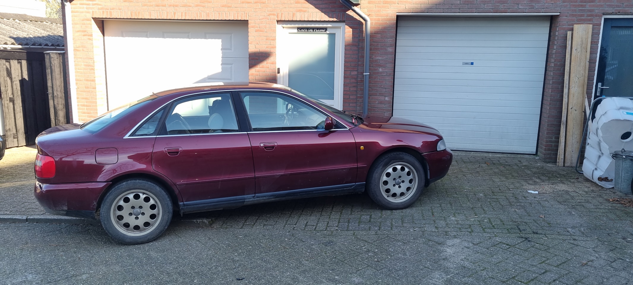 Audi A4 Limousine - 1.6 Advance Sedan - AutoWereld.nl