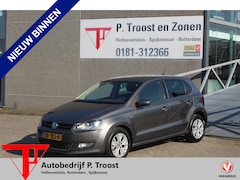 Volkswagen Polo - 1.2 TSI Highline Stoelverwarming/Parkeer sensoren/Climate control/Cruise control/Licht met