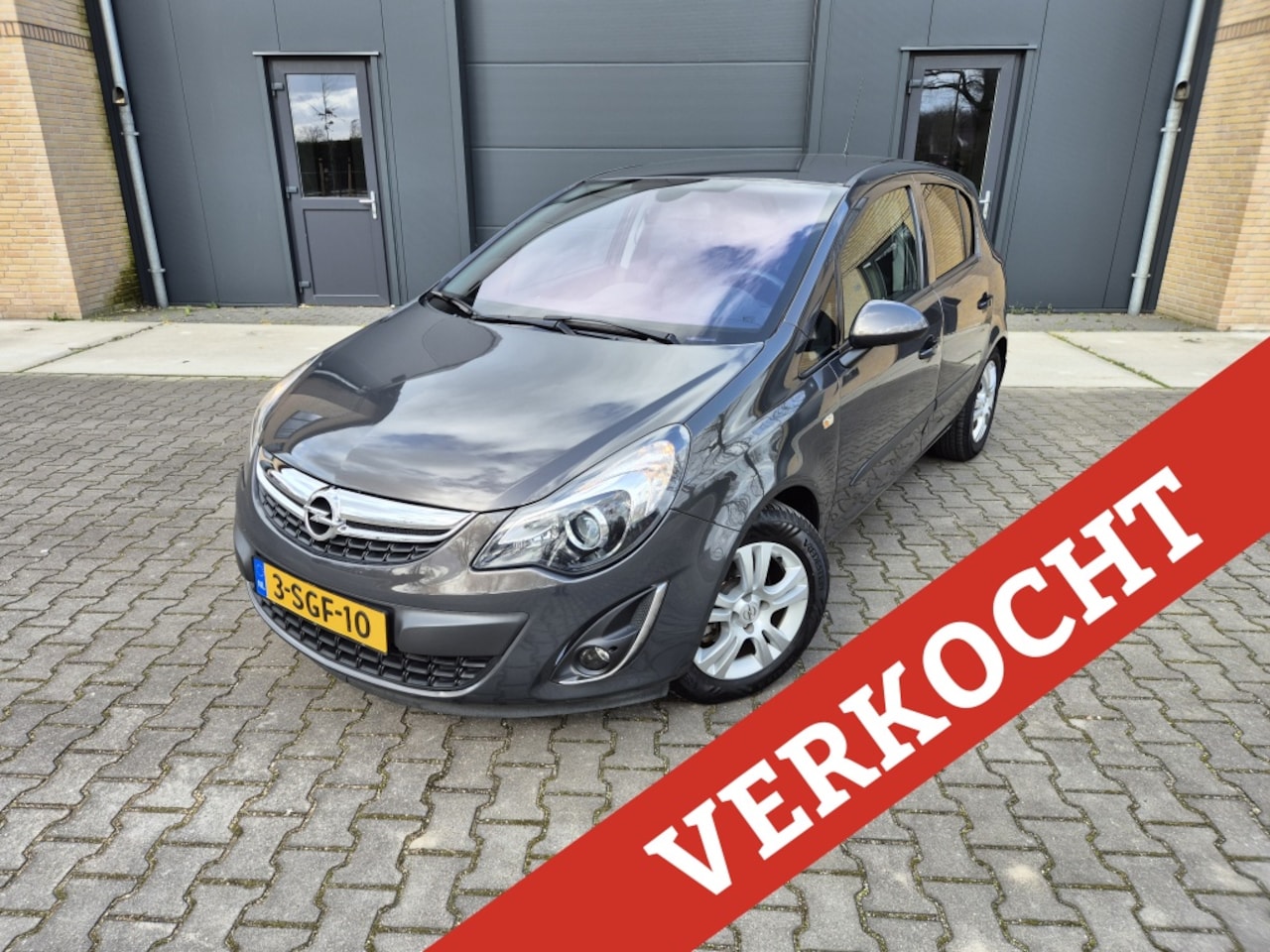 Opel Corsa - 1.4-16V Cosmo+ | stoel + stuur verwarming | trekhaak - AutoWereld.nl