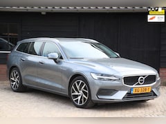 Volvo V60 - 2.0 T5 Momentum Navigatie/Parkeersensor/Half-Leer/18"inch lmv