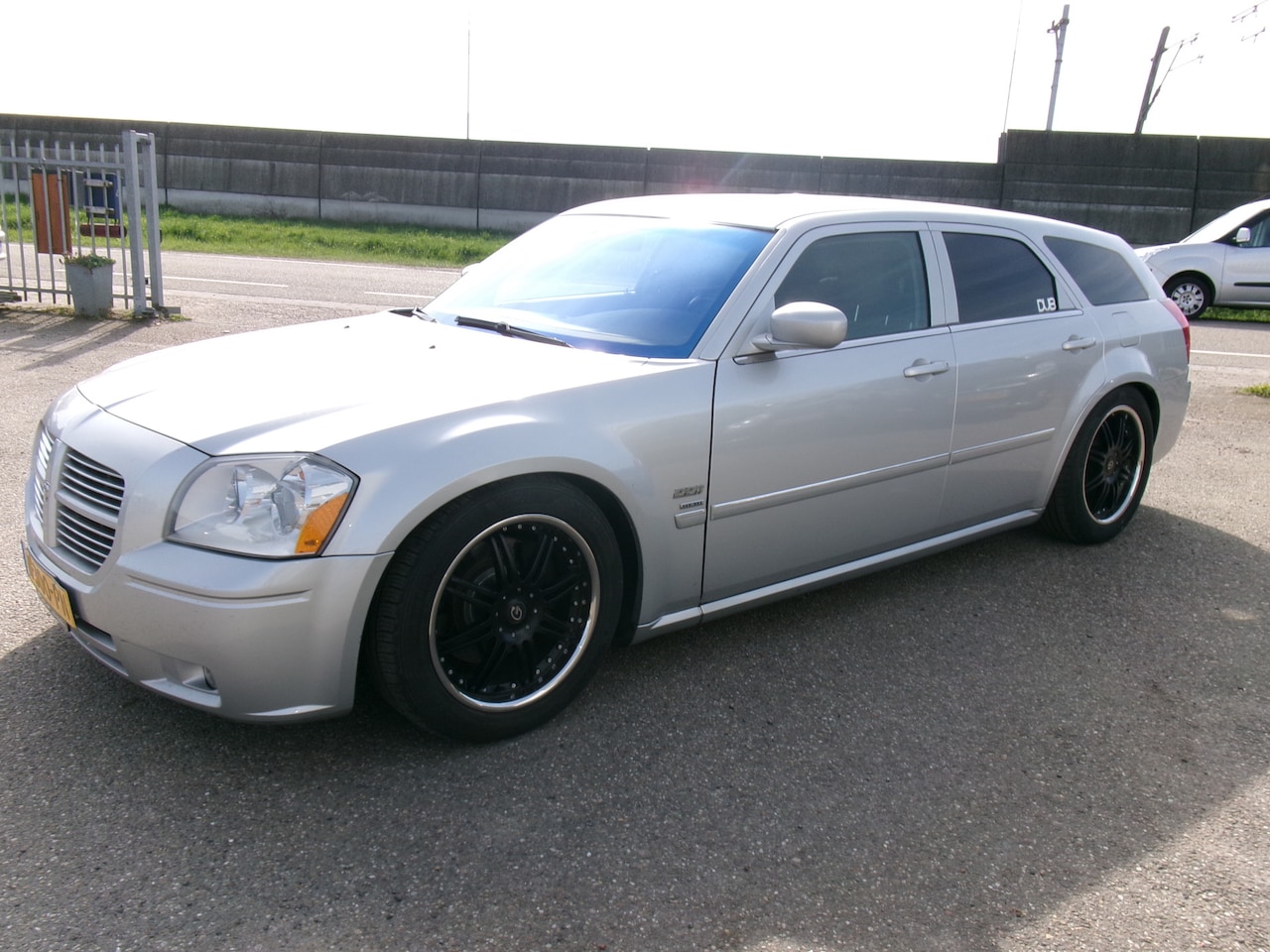 Dodge Magnum - RT HEMI V8 orgineel 41000 miles Uniek exemplaar in Nederland Internationale allure: Dit ex - AutoWereld.nl