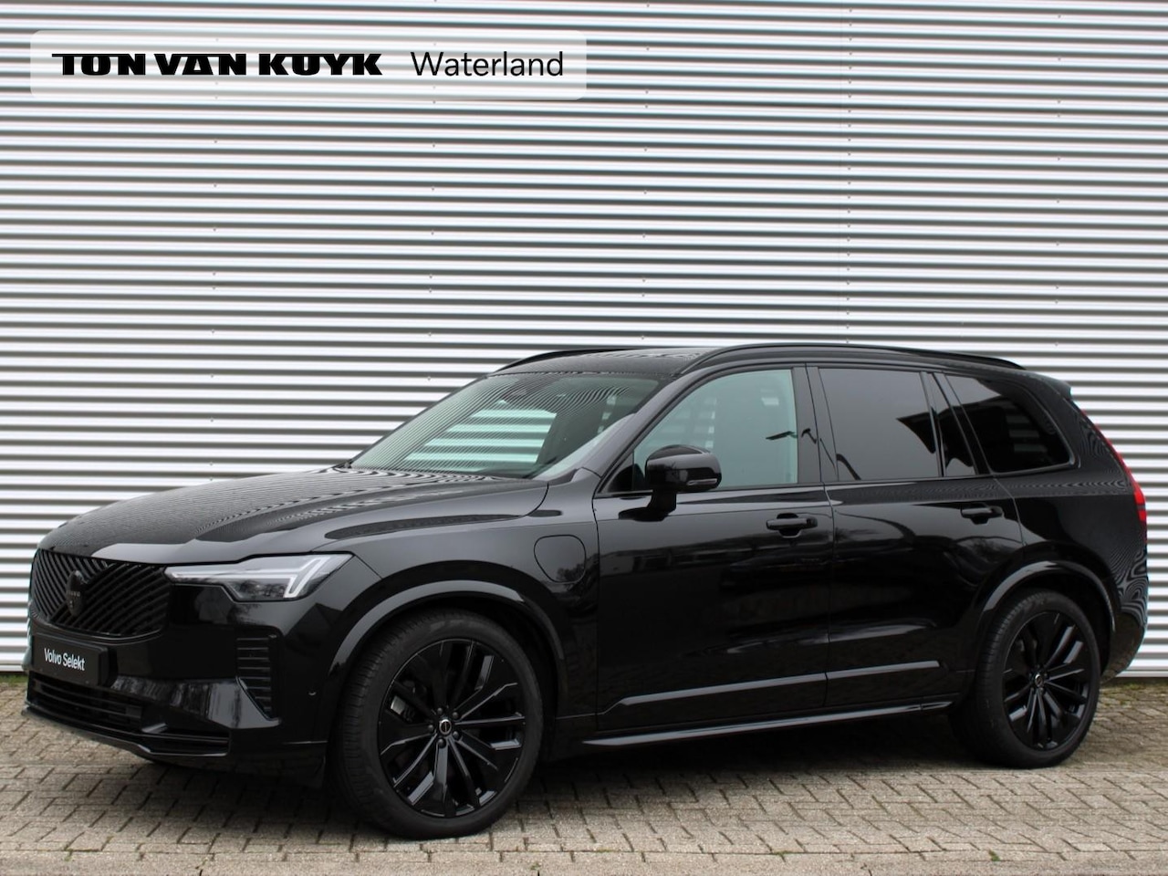 Volvo XC90 - 2.0 T8 Plug-in hybrid AWD Ultra Dark Black Edition / Luchtvering / Panoramadak / 21" velge - AutoWereld.nl