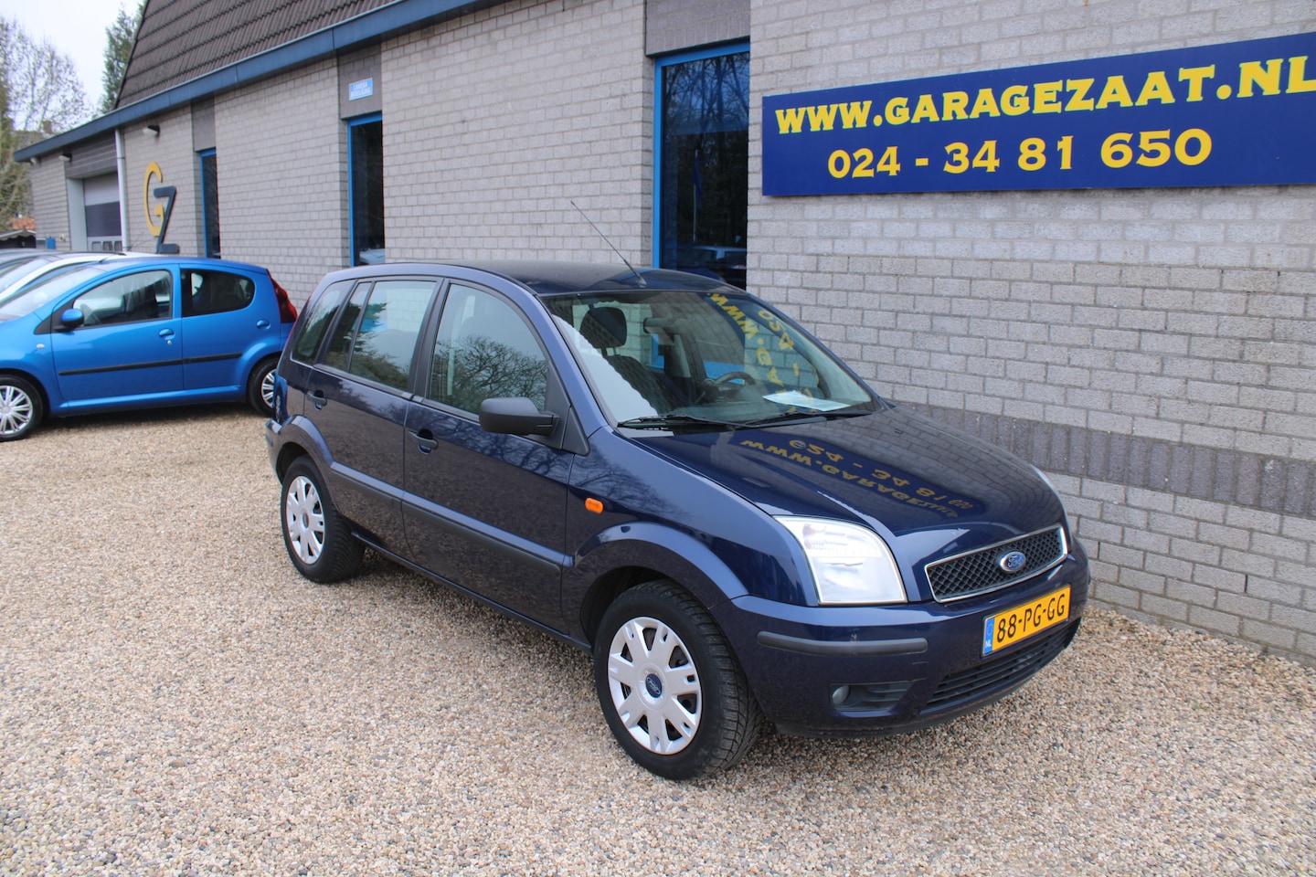 Ford Fusion - 1.6-16V Ghia Automaat Airco - AutoWereld.nl