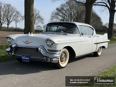 Cadillac De Ville - Sedan