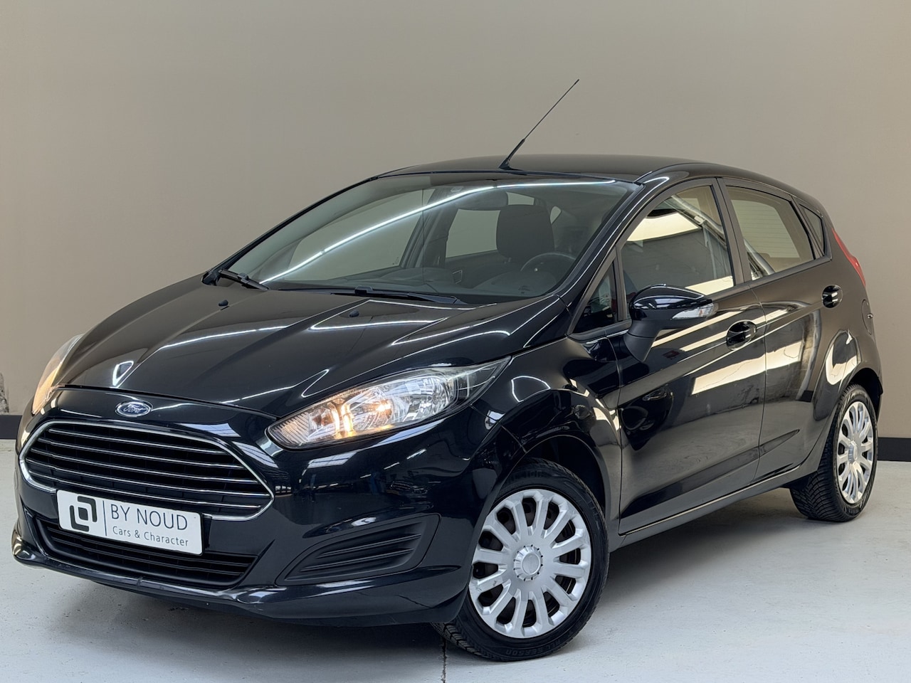 Ford Fiesta - 1.0 Style 1.0 Style, 66Pk, 2014, Origineel Nederlands, Riem V.V. in 2024, Airco, Parkeersensoren, Ra - AutoWereld.nl