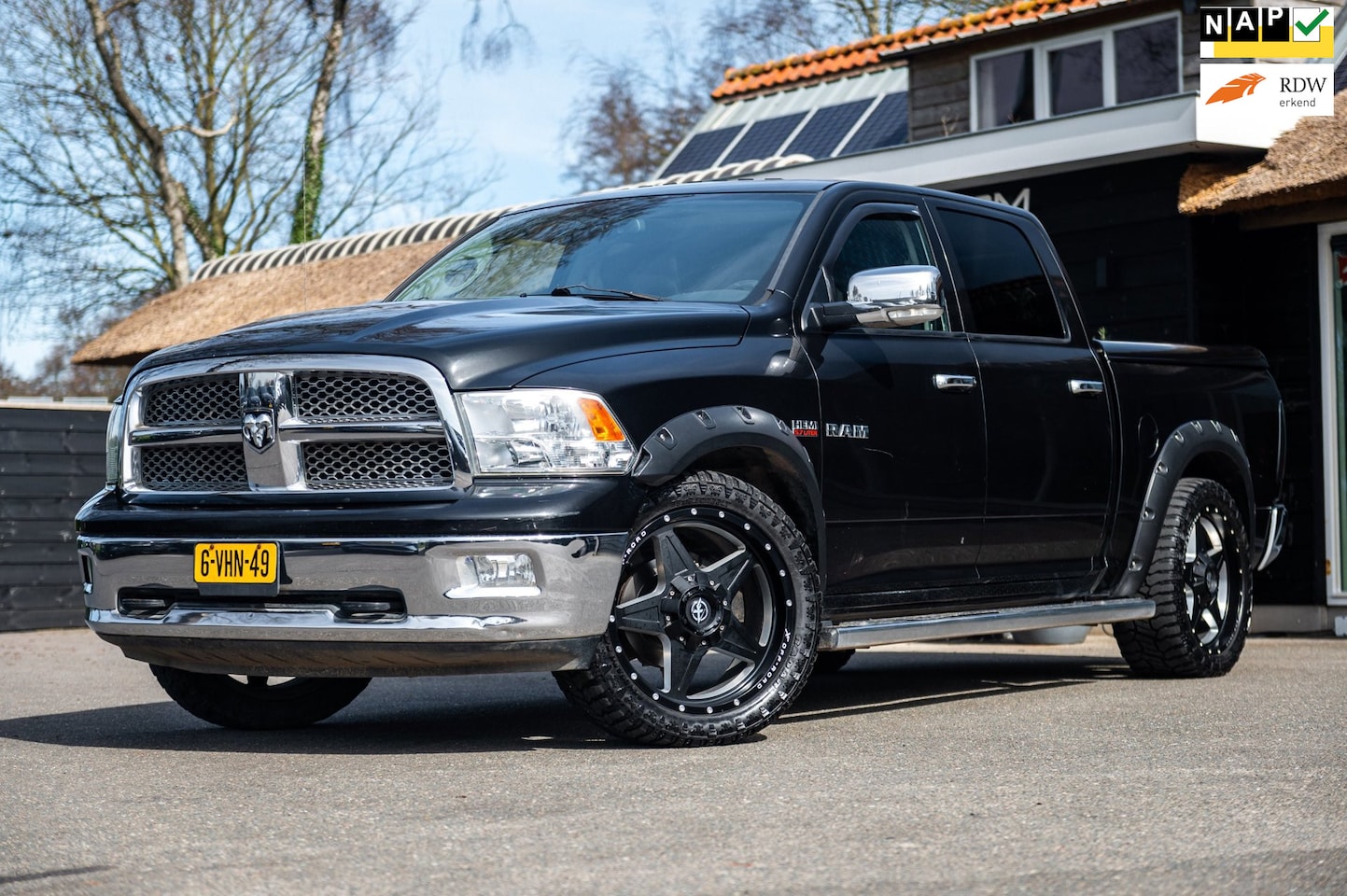 Dodge Ram 1500 - 5.7 V8 Crew Cab 5'7 LPG I Trekhaak I Leder I Schuifdak I Marge I Stoelverwarming & koeling - AutoWereld.nl
