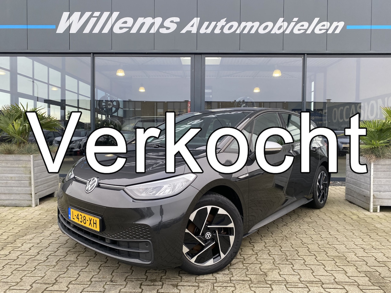 Volkswagen ID.3 - Life 58 kWh 88% SOH Stoelverwarming, Adaptieve Cruise & App-Connect - AutoWereld.nl