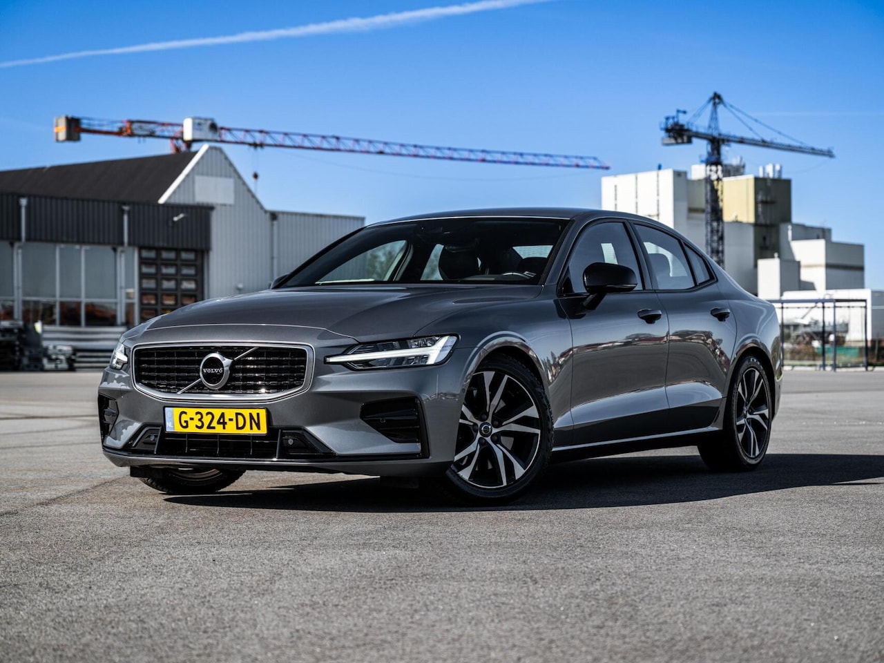 Volvo S60 - 2.0 T5 250PK R-Design Leder CarPlay Stoelverwarming Led Navi Virtual Origineel NL - AutoWereld.nl