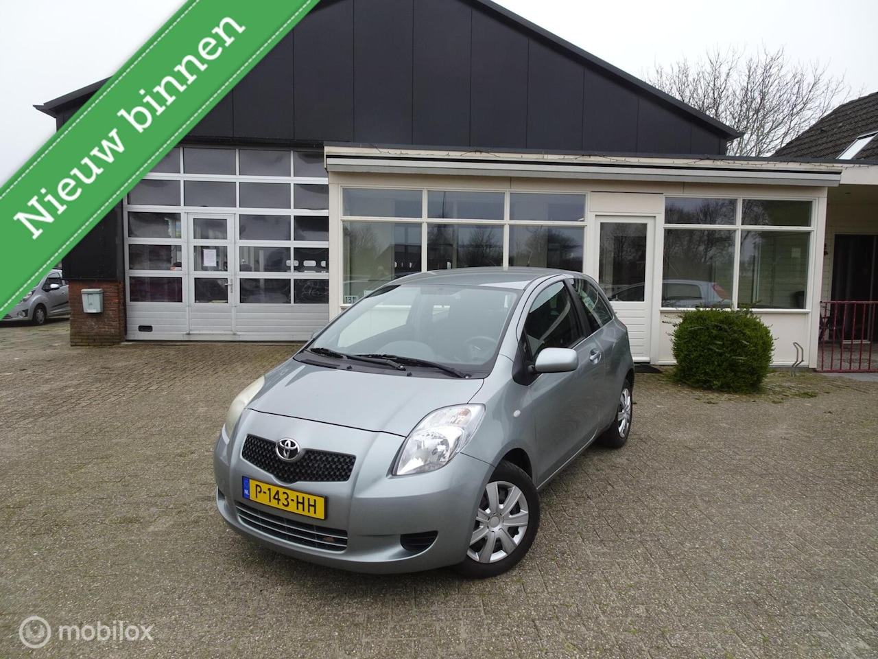 Toyota Yaris - NIEUWE KOPPELING) 1.3 VVTi Luna - AutoWereld.nl