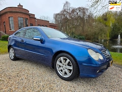 Mercedes-Benz C-klasse Sportcoupé - 200 K. AUTOMAAT/airco/CRUISE
