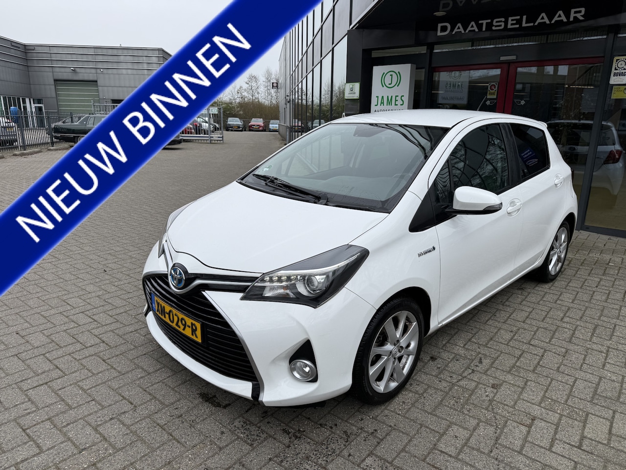 Toyota Yaris - 1.5 Hybrid Dynamic Camera / Lichtmetaal - AutoWereld.nl