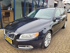 Volvo V70 - 2.5FT R-Design 230PK LEER / XENON / PDC / ECC