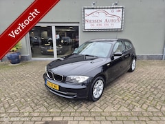 BMW 1-serie - 116i Executive Leder/Navi/Trekhaak Ketting V.V