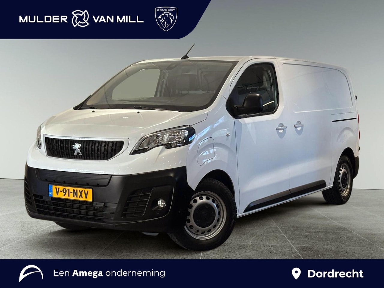Peugeot e-Expert - Standard L2 Asphalt 75kWh EV 136pk AUTOMAAT | L+R SCHUIFDEUR | 3-ZITS | NAVI | KEYLESS ENT - AutoWereld.nl
