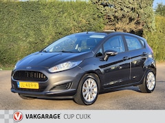 Ford Fiesta - 1.0 Style 5 Deurs / Airco / Navigatie / Licht metalen velgen / Dealer onderhouden