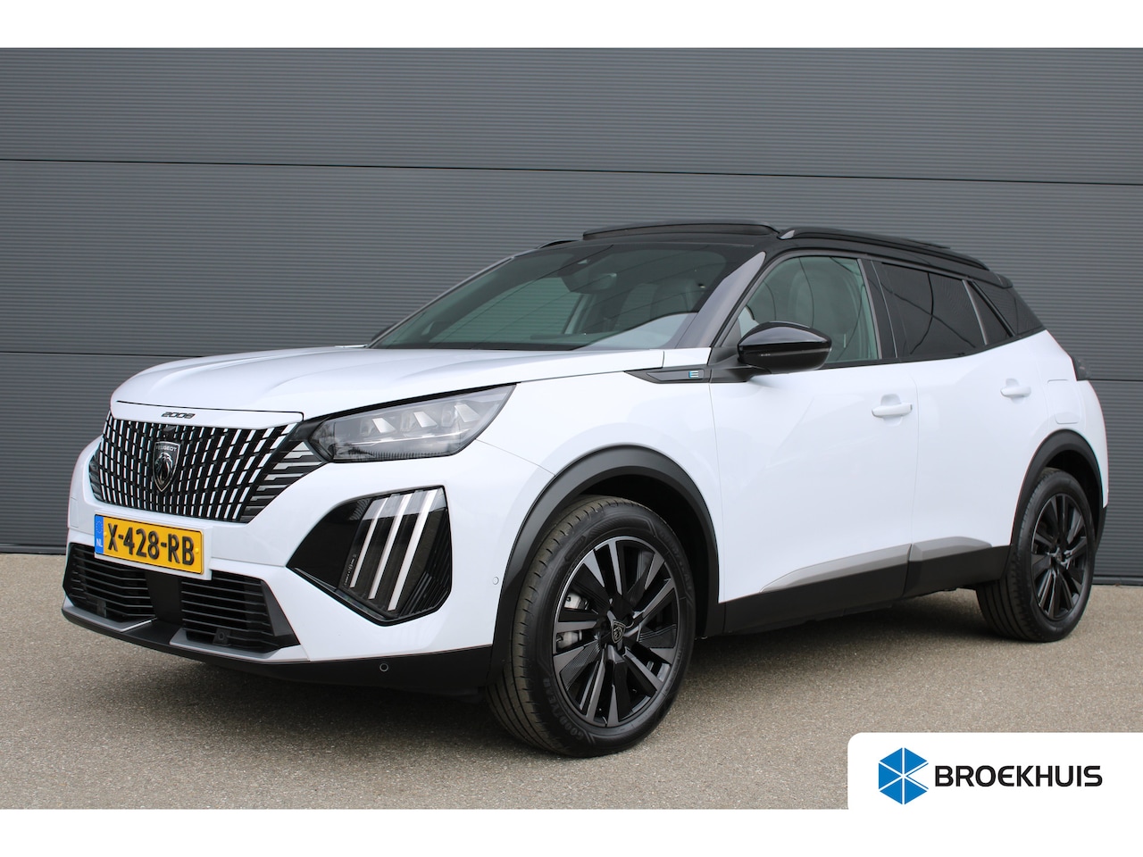 Peugeot e-2008 - EV GT 54 kWh | Navigatie | Panorama/schuifdak | Fase 3 laden | Camera voor + achter | 18 I - AutoWereld.nl