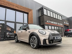 MINI Cooper S - 2.0 John Cooper Works F1 aut/Rooftopgrey/Chester leer brown/Pano/Camera/Vol