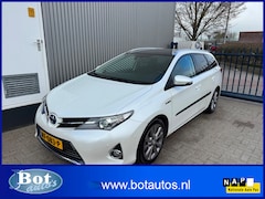 Toyota Auris Touring Sports - 1.8 Hybrid Lease Pro ECC / CRUISE / PARKEERSENSOREN / TREKHAAK / PANORAMADAK / LMV