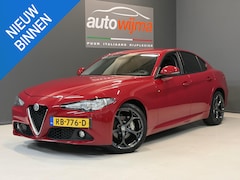 Alfa Romeo Giulia - 2.2 Jtd 180pk AE Automaat 19 Inch L.M. velgen, DAB audio, Navigatie