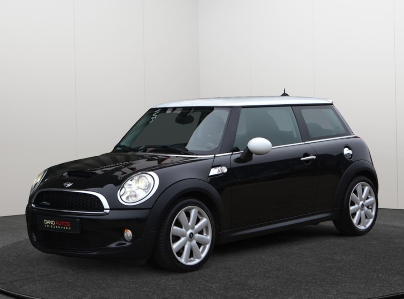 MINI Cooper S - 1.6 211 PK John Cooper Works Navi/Xenon/PDC - AutoWereld.nl