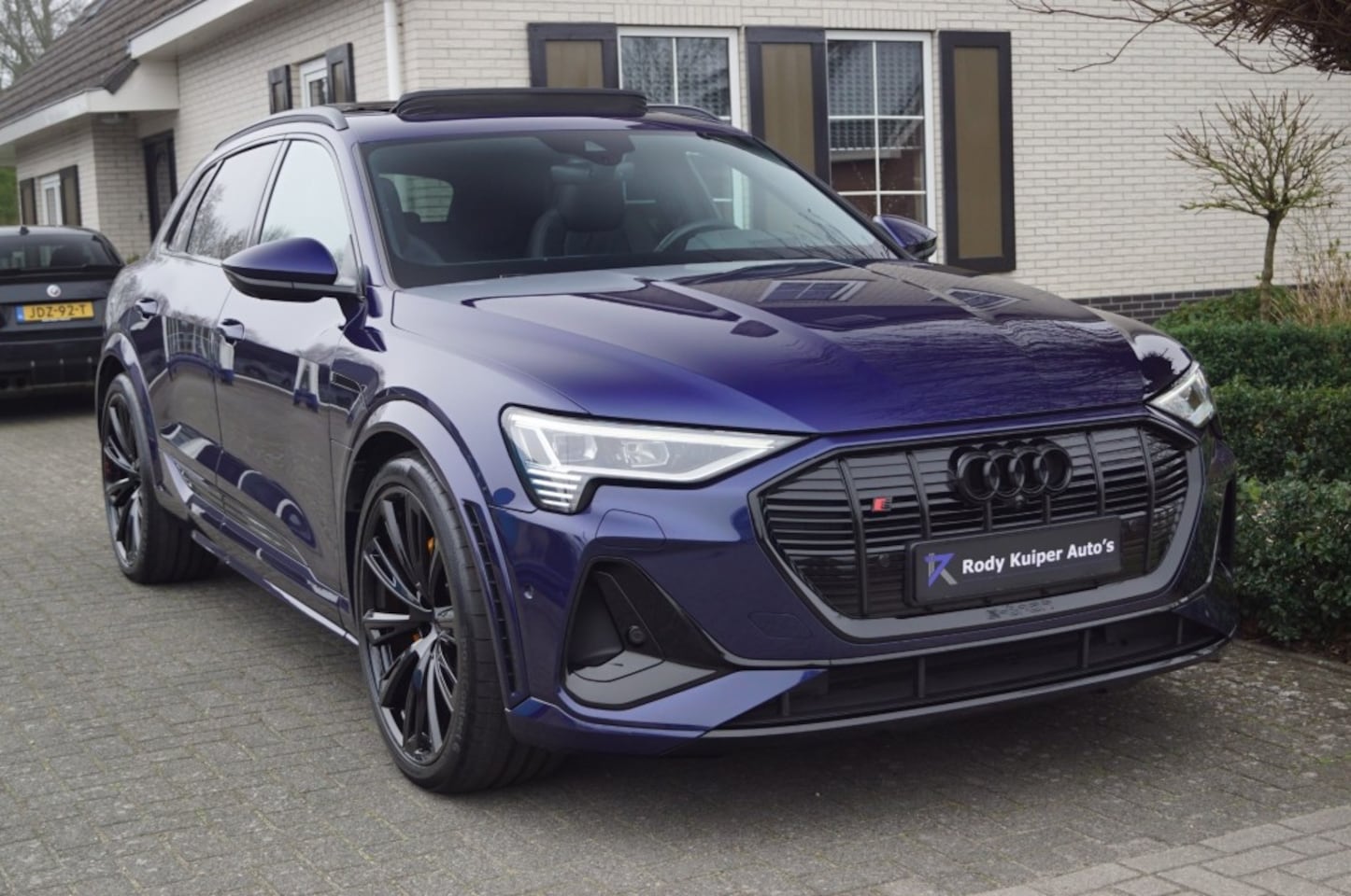 Audi e-tron - S 95kWh (503pk) Leer/Pano/BenO/360Camera/23inch/HUD/Vol Opties! - AutoWereld.nl