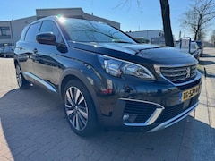 Peugeot 5008 - 1.2 PureTech Allure 7 Persoons Airco/ECC, Cruisecontrol, Navigatie, Half Leder