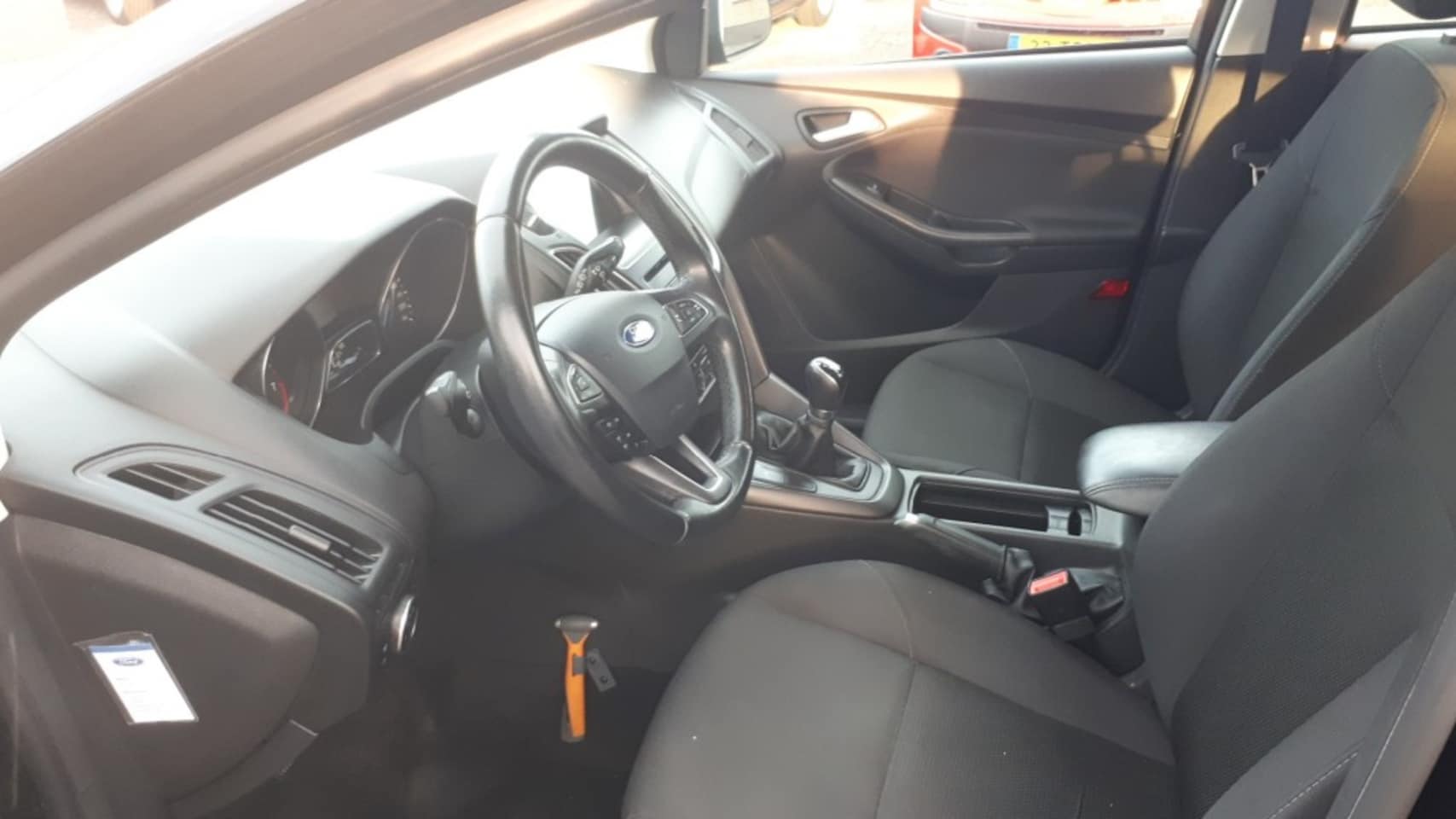 Ford Focus - 1.0 Lease Edition RADIO CD/CLIMATE/NAVI/CRUISE/CV