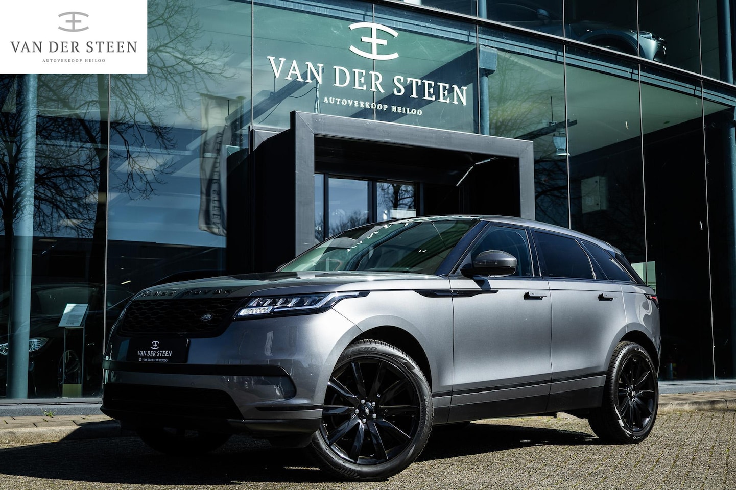 Land Rover Range Rover Velar - 2.0 D180 AWD R-Dynamic | Dealer Onderhouden - AutoWereld.nl