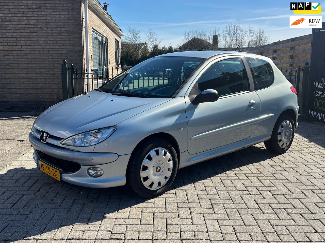 Peugeot 206 - 1.4 Air-line 3 || airco | nieuwe apk keuring ! - AutoWereld.nl