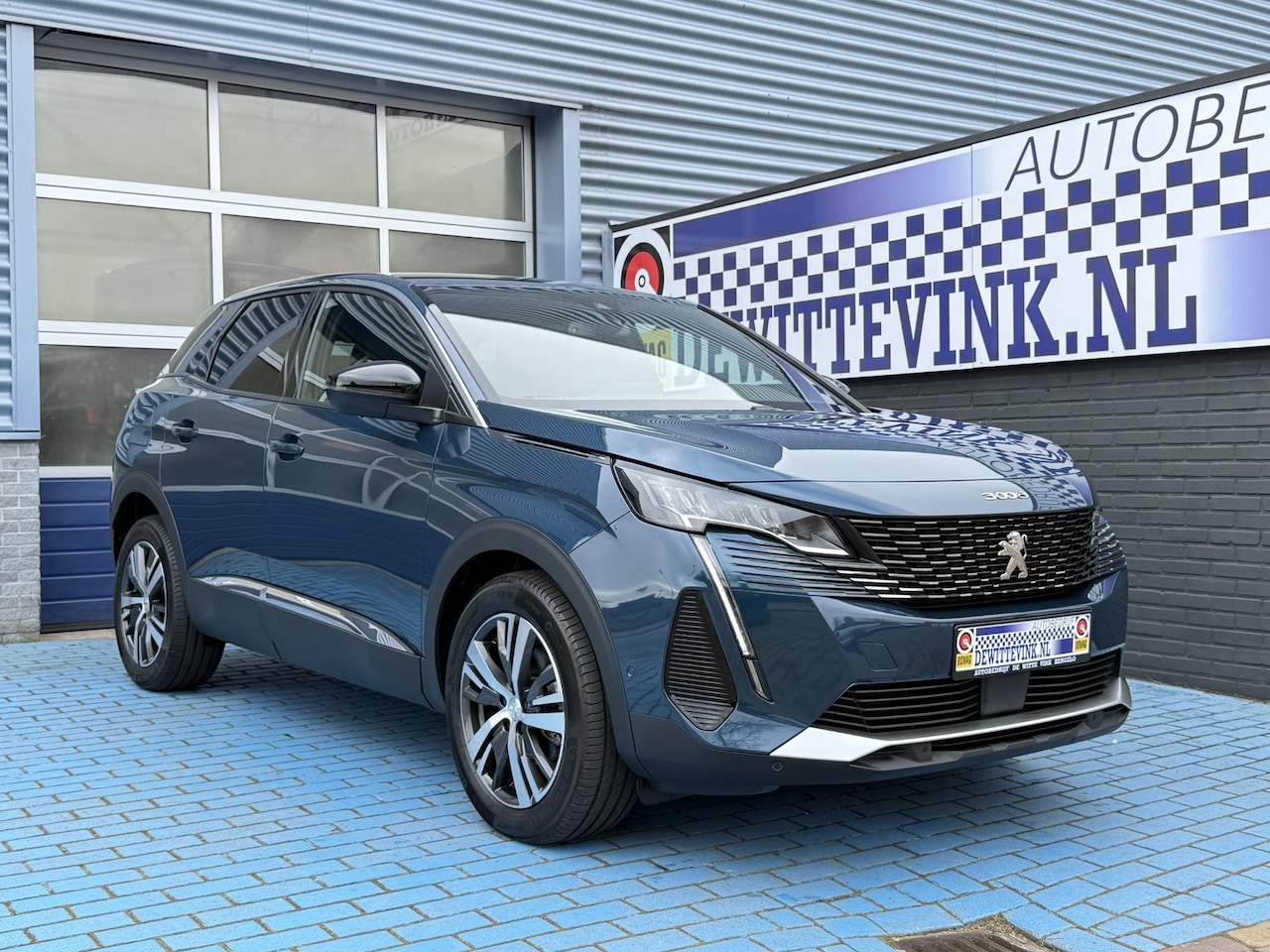 Peugeot 3008 - 1.2 PureTech Allure Pack APPLE P-CAM STOELVER CRUISE - AutoWereld.nl