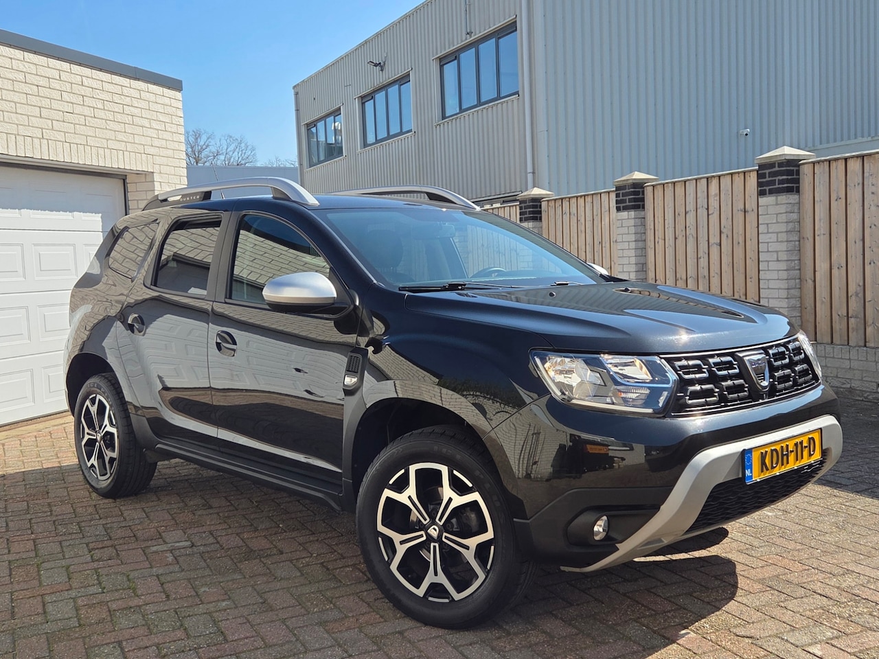 Dacia Duster - 1.3 TCe 150Pk Navi-Cruise-360Camera-Led-keyless - AutoWereld.nl