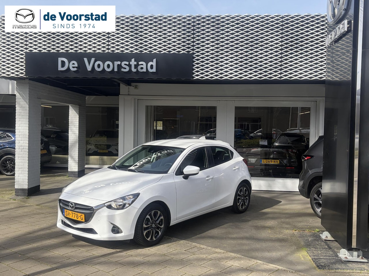 Mazda 2 - 1.5 Skyactiv-G Dynamic+ | All Season banden | Ned. auto | dealer onderhouden - AutoWereld.nl