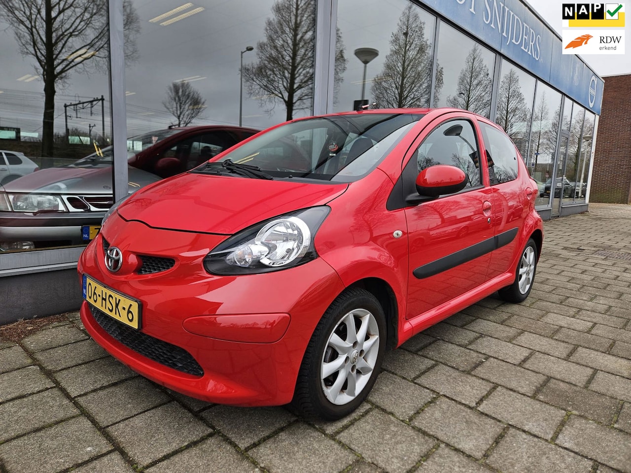 Toyota Aygo - 1.0-12V + Limited Edition - Carplay - 1e eigenaar - AutoWereld.nl